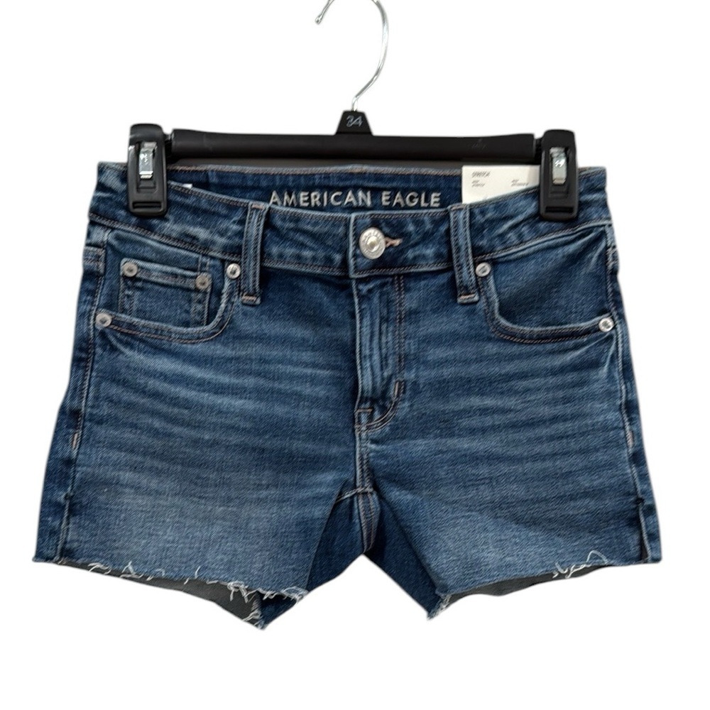 American Eagle Outfitters Blue Jean Midi Shorts with Distressed Hem Size 0 NWT